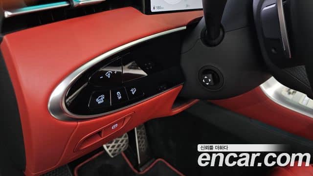 Genesis GV70, 2024