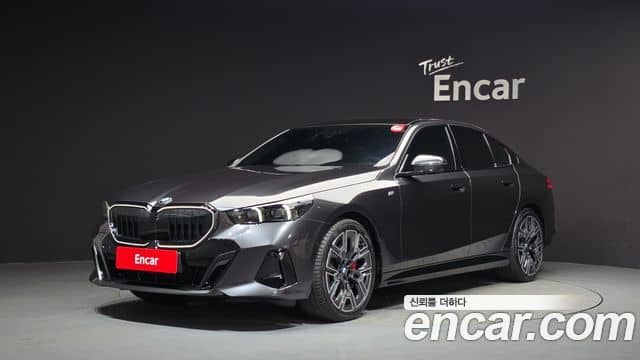 BMW 5 Series, 2025