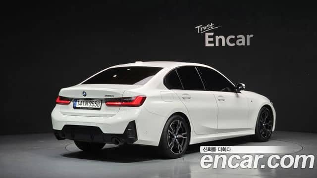 BMW 3 Series, 2023