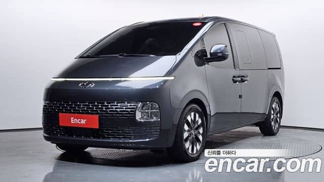 Hyundai Staria, 2022