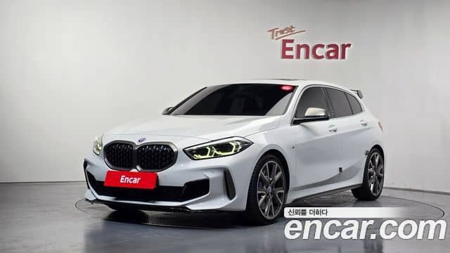 BMW 1 Series, 2022
