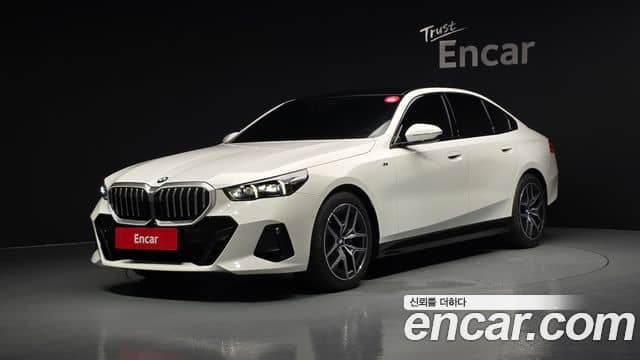 BMW 5 Series, 2025