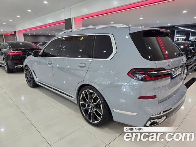 BMW X7, 2025