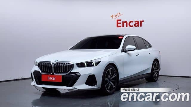 BMW 5 Series, 2026