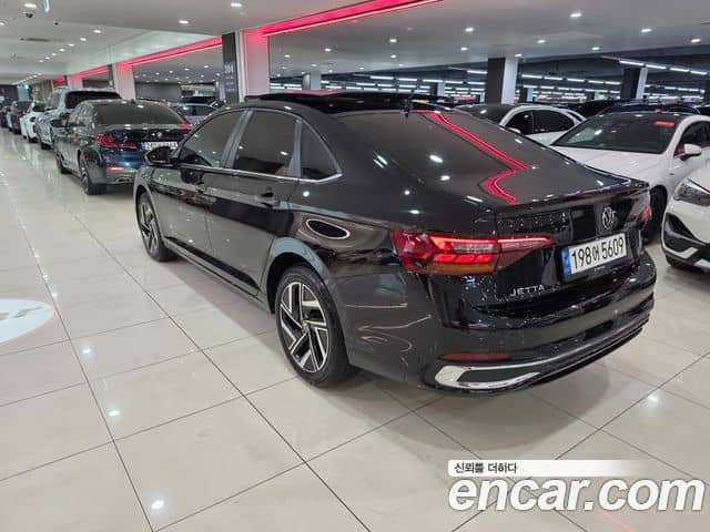 Volkswagen Jetta, 2022
