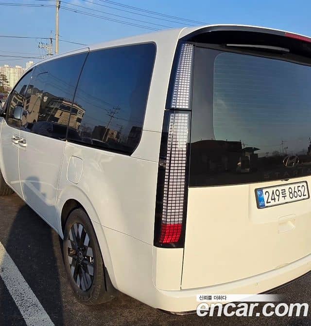 Hyundai Staria, 2025