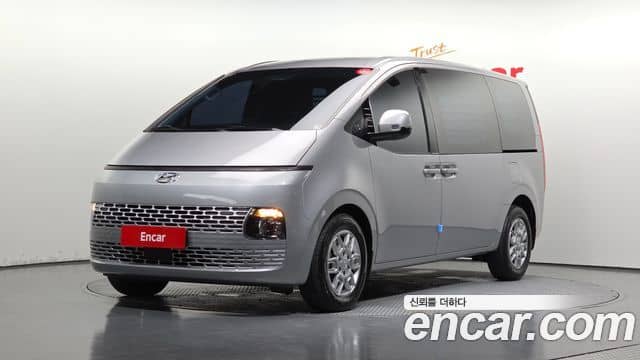 Hyundai Staria, 2023