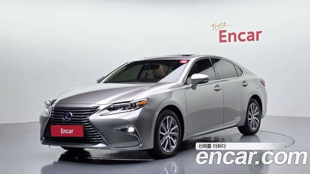 Lexus ES300h, 2018