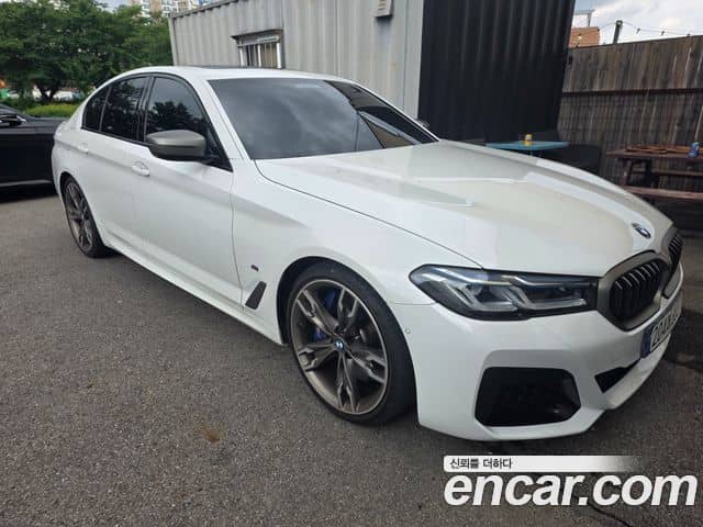 BMW 5 Series, 2022