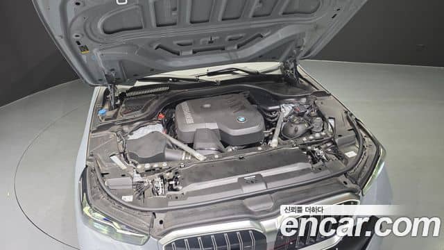 BMW 5 Series, 2024