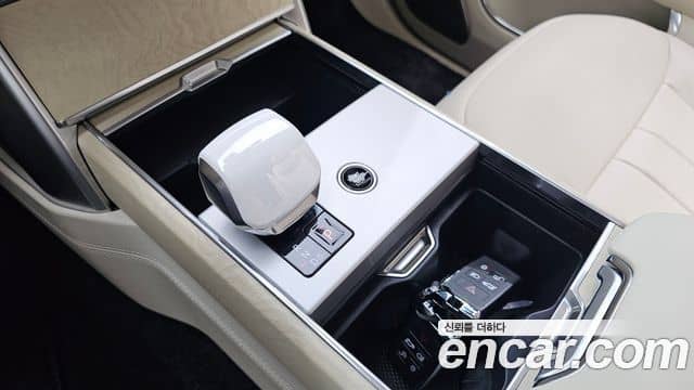 Land Rover Range Rover, 2025