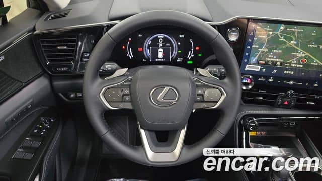 Lexus NX350h, 2026