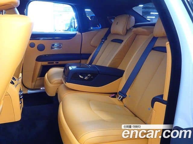 Rolls-Royce Ghost, 2023
