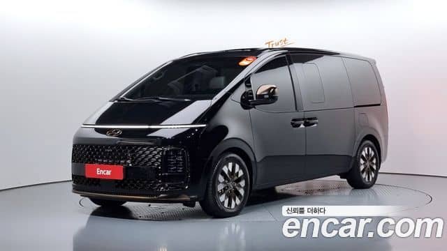 Hyundai Staria, 2023