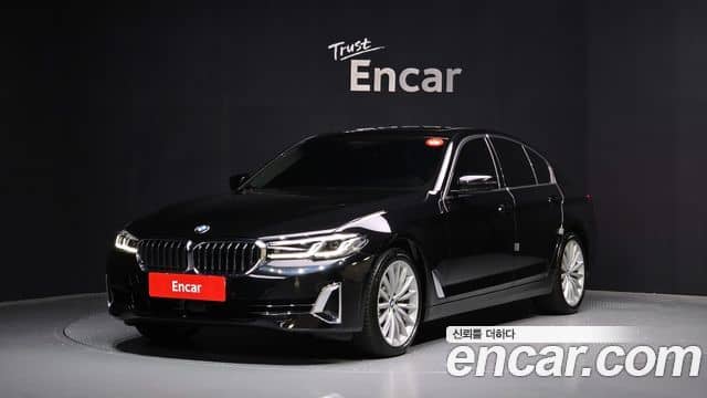 BMW 5 Series, 2022