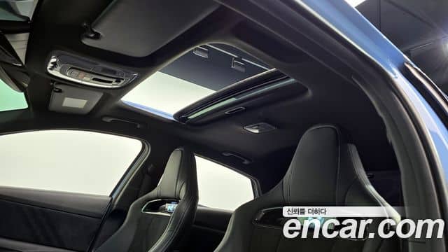 Hyundai The New Avante Hybrid, 2022