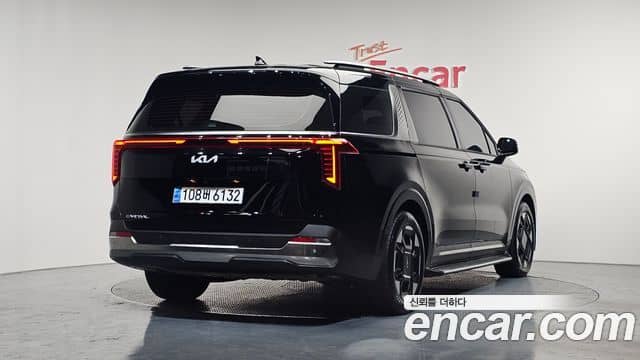 Kia Carnival, 2024