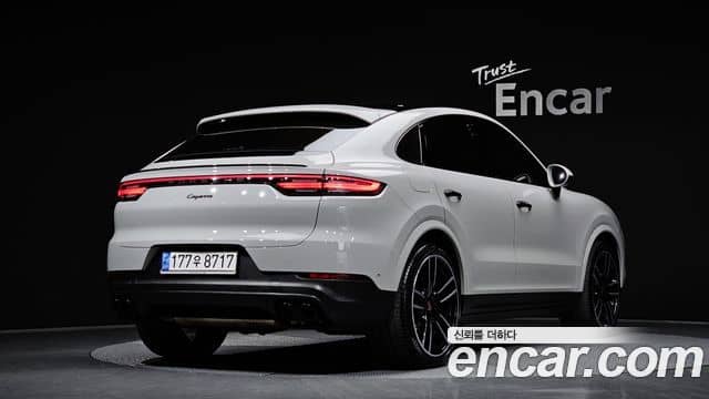 Porsche Cayenne, 2022