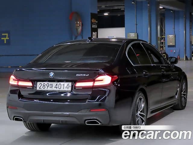 BMW 5 Series, 2022