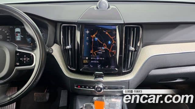 Volvo XC60, 2021