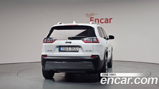 Jeep Cherokee, 2021