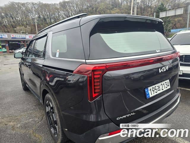 Kia Carnival, 2024