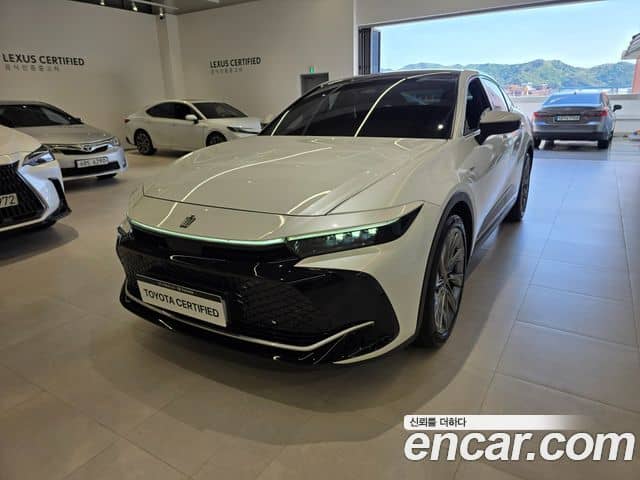 Toyota Crown Crossover, 2025