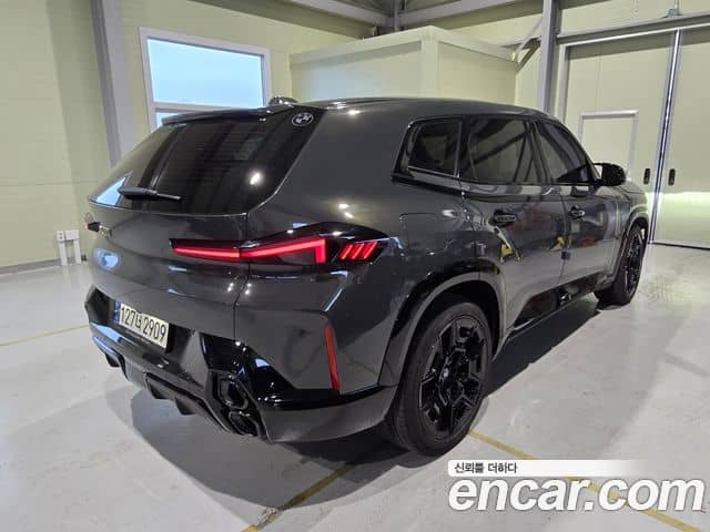 BMW XM, 2023