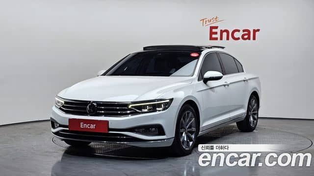 Volkswagen Passat GT, 2022