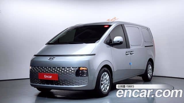 Hyundai Staria, 2023