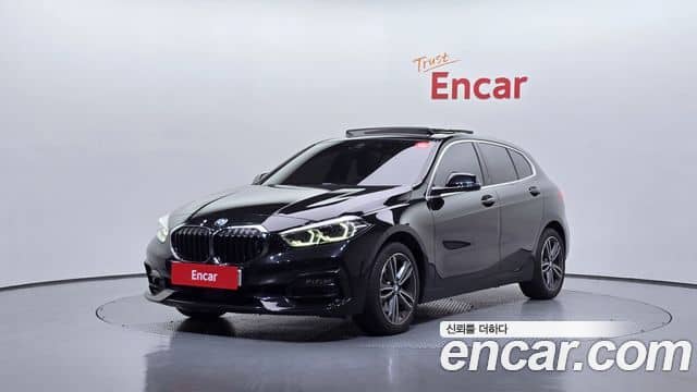 BMW 1 Series, 2021
