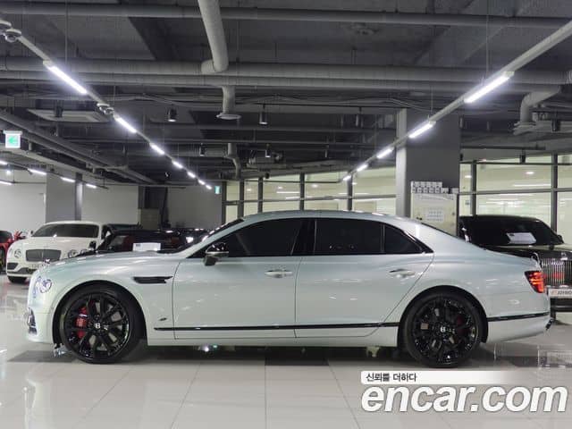 Bentley Flying Spur, 2023