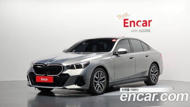 BMW 5 Series, 2025