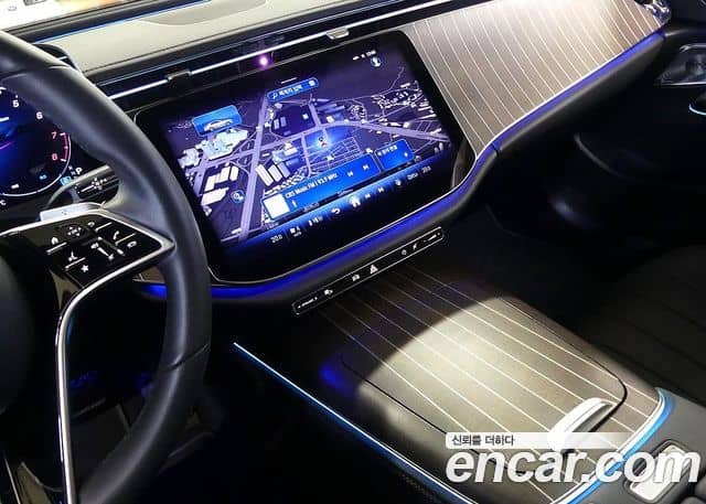 Mercedes-Benz E-Class, 2024