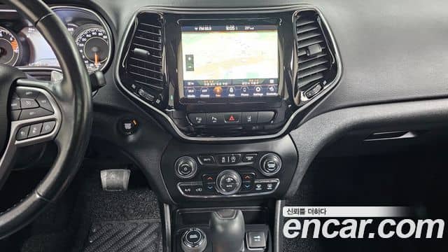 Jeep Cherokee, 2021