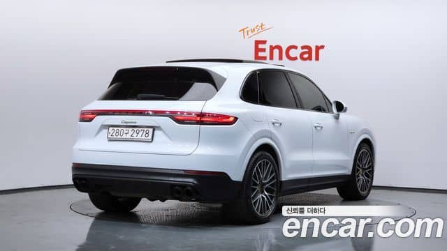 Porsche Cayenne, 2020