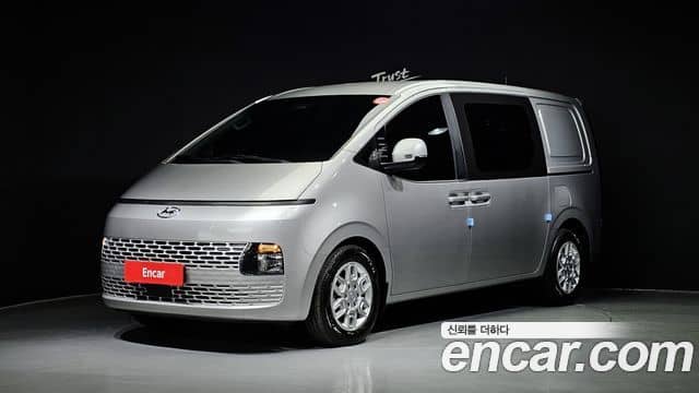 Hyundai Staria, 2022