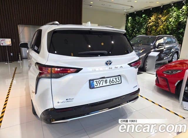 Toyota Sienna, 2025