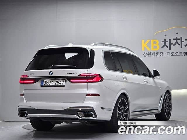 BMW X7, 2025