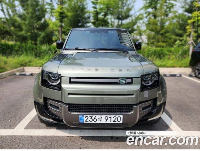 Land Rover Defender, 2024