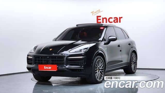 Porsche Cayenne, 2023