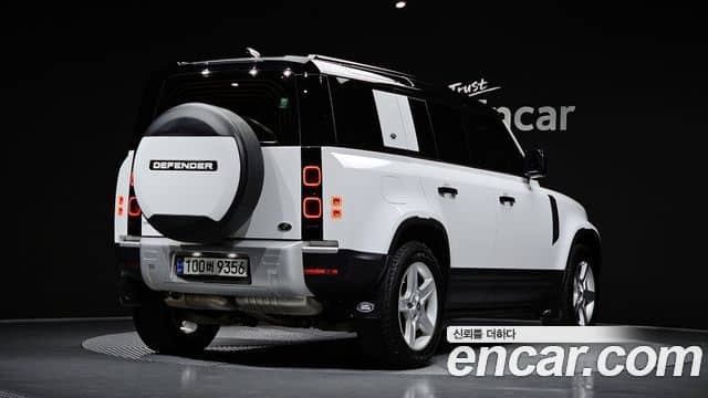 Land Rover Defender, 2020