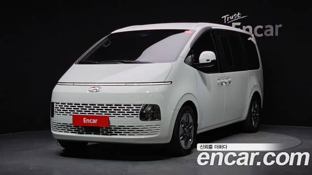 Hyundai Staria, 2022
