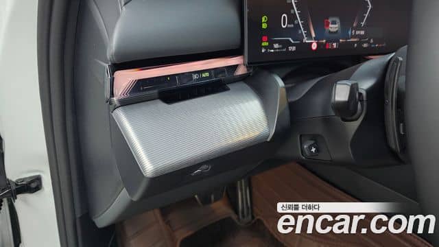 BMW 5 Series, 2025