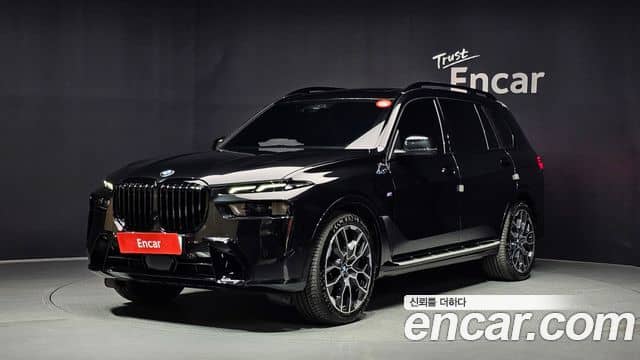 BMW X7, 2025