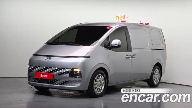 Hyundai Staria, 2022