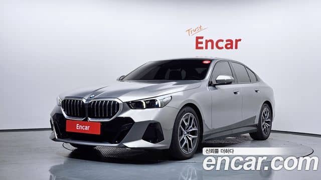 BMW 5 Series, 2025