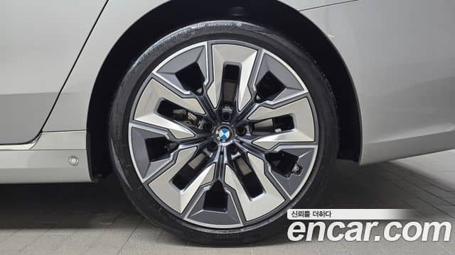 BMW 7 Series, 2024