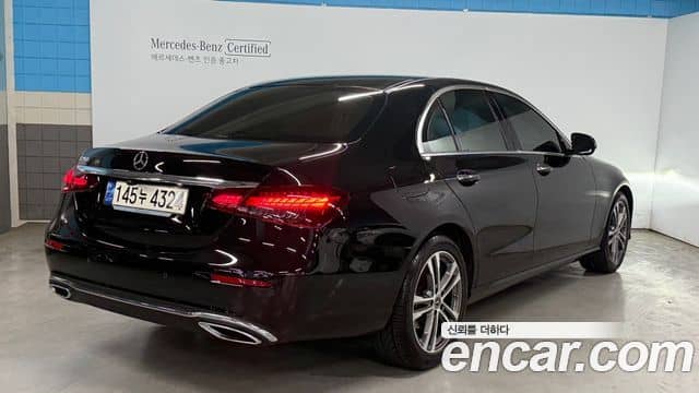 Mercedes-Benz E-Class, 2023