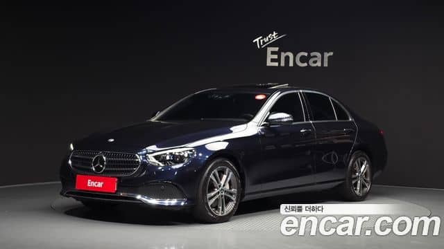 Mercedes-Benz E-Class, 2022